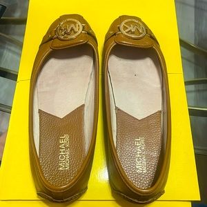Michael Kors brown ( tan) leather flats